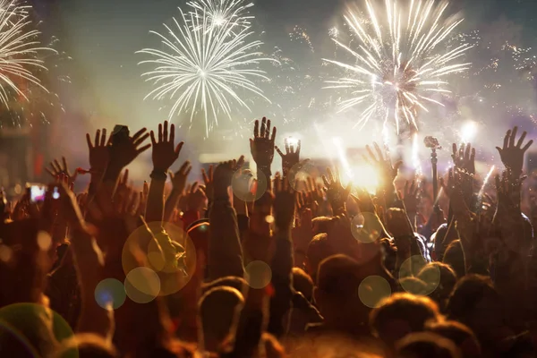 Crowd at concert - summer music festival — Stock Photo, Image