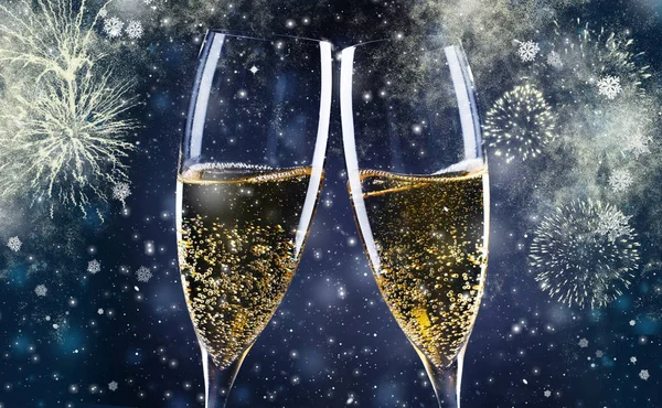 Két pezsgős pohár készen áll az új évre. — Stock Fotó