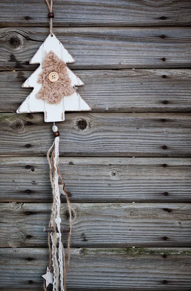 老式木制圣诞装饰挂-质朴假日 bac — 图库照片