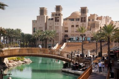 Dubai, Birleşik Arap Emirlikleri - Şubat 2018: Souk Madinat Jumeirah, görünümü. M