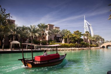 Dubai, Birleşik Arap Emirlikleri - Şubat, 2018: Görünümü Burj Al Arab, dünya dit '