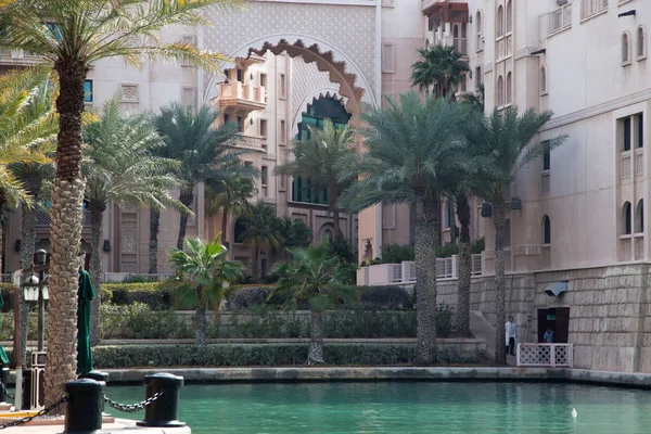 Dubaj, Spojené arabské emiráty - února 2018: Pohled Souk Madinat Jumeirah. M — Stock fotografie