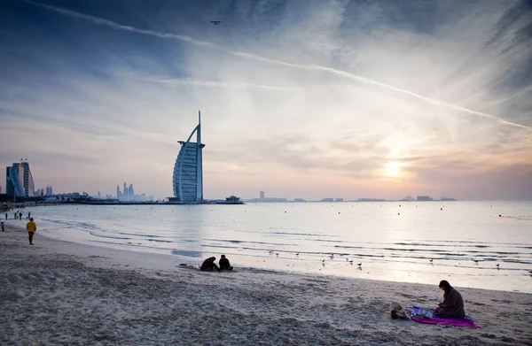DUBAI, Émirats arabes unis - FÉVRIER 2018 : Les sept premières étoiles du luxe au monde — Photo