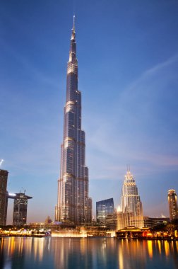 Dubai, Birleşik Arap Emirlikleri - Şubat 2018: Burj Khalifa, dünyanın en yüksek kulesi. 
