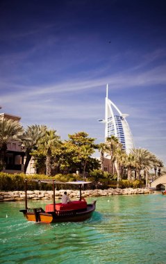 Dubai, Birleşik Arap Emirlikleri - Şubat, 2018: Görünümü Burj Al Arab, dünya dit '