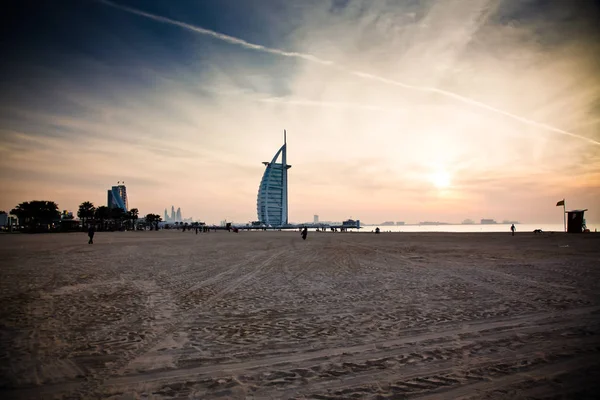 Dubai, Ηνωμένα Αραβικά Εμιράτα - Φεβρουαρίου 2018: πρώτο πολυτελές επτά αστέρια του κόσμου — Φωτογραφία Αρχείου