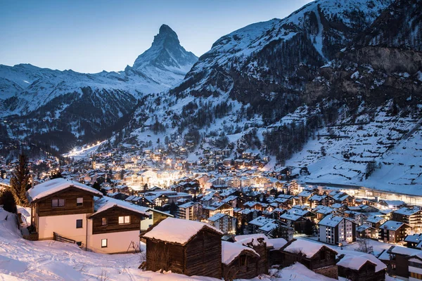 Fantastisk utsikt över Matterhorn topp från Zermatt — Stockfoto