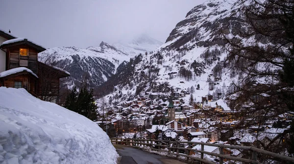 Tolle Aussicht auf den Matterhorngipfel von zermatt — Stockfoto