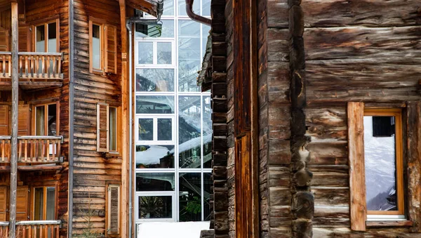 Wooden houses in zermatt, Swiss Alps — 스톡 사진