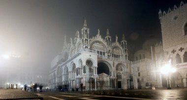 San Marco meydanı İtalya 'nın Venedik Lombardiya bölgesini boşalttı