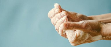 Korunaklı kal Ellerini yıka Coronavirus