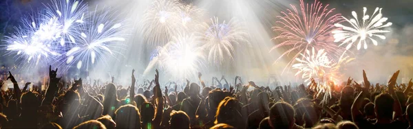 Banner Folla Fuochi Artificio Concetto Celebrazione — Foto Stock