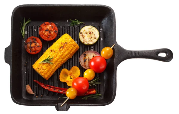 Izgara Sebze Izgara tava üzerinde. Beyaz arka plan üzerinde izole. T