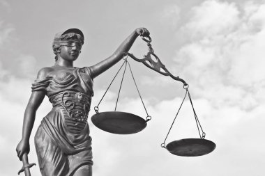 Justitia şiirsel bir adalet