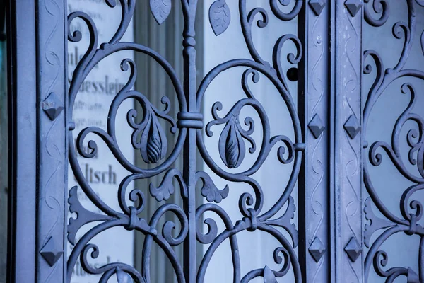 Fences Gates Ironbuild Peoplefor Years Homes Doors Protect Themselves — Stock Photo, Image