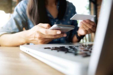 Yatırım Danışma listelerinde analiz iş kavramı.