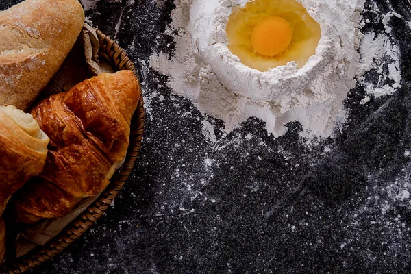 Hamur hazırlık tarifi Ekmek, pizza ve pasta malzemeler pasta 