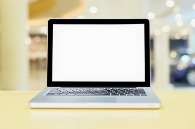 Masada beyaz ekran ile bilgisayar arka plan bulanıklık. Techno