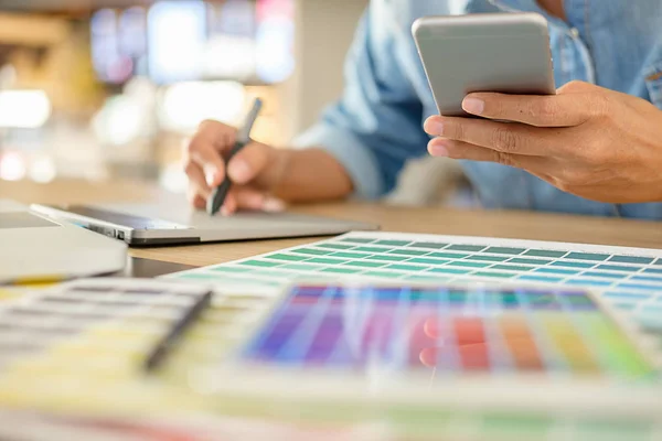 Graphic design and color swatches and pens on a desk. Architectu — Stock Photo, Image