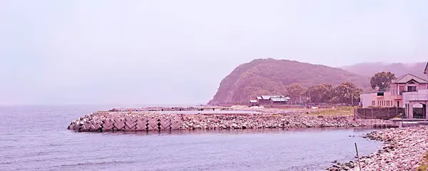 Playa de guijarros en la orilla del mar de Japón — Foto de Stock