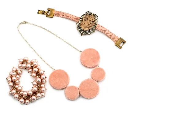 Un conjunto de joyas para las mujeres — Foto de Stock