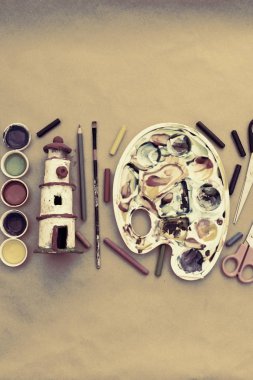 Yaratıcılık ve Hobiler çizim için malzeme koymak. Sınıflar için yaratıcılık çocuklu. Düz yatıyordu Üstten Görünüm