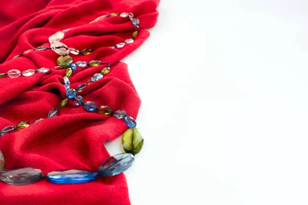 Fondo Decorativo Textil Suave Pliegues Perlas Vista Superior Plano Lay — Foto de Stock