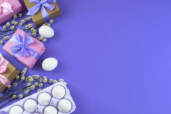 Osterset Geschenkbox Mit Zweigen Kätzchen Weißes Die Ansicht Von Oben — Stockfoto