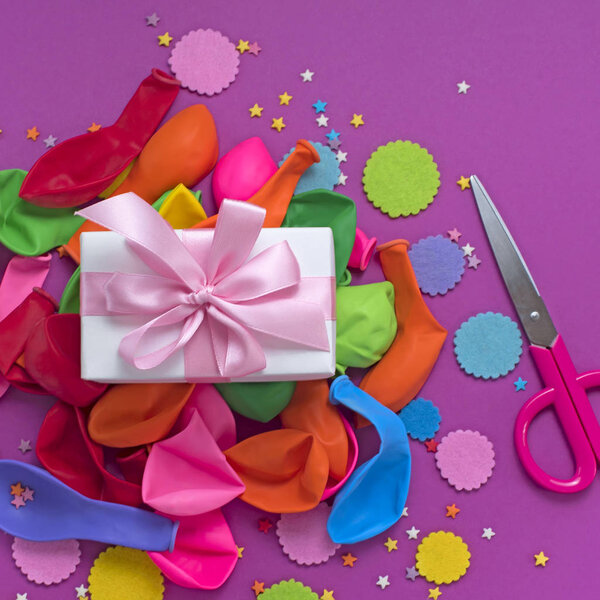 Декоративная композиция комплект материалов для оформления праздника. Плоский вид сверху
