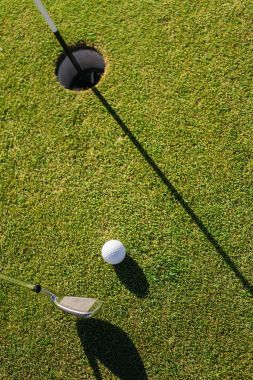 golf sopası ve top
