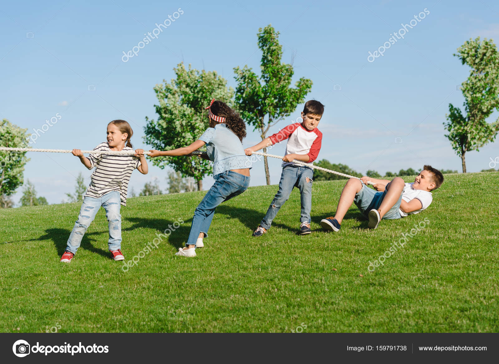 play tug of war