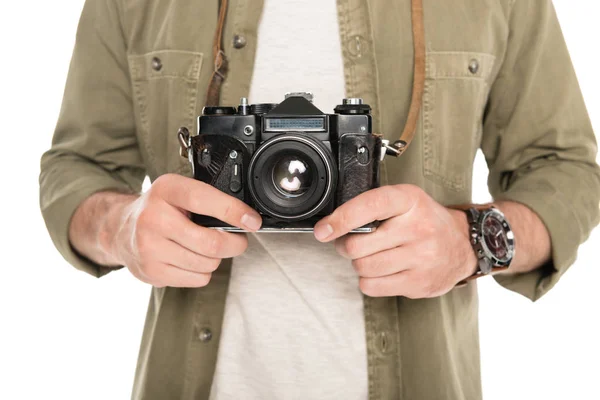 Uomo in possesso di fotocamera fotografica — Foto Stock