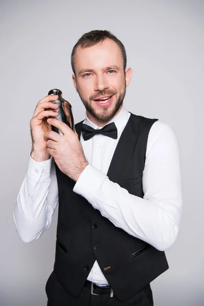 Barmen holding kokteyl shaker — Stok fotoğraf