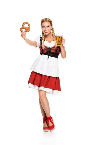 Chica con cerveza y pretzel — Foto de Stock