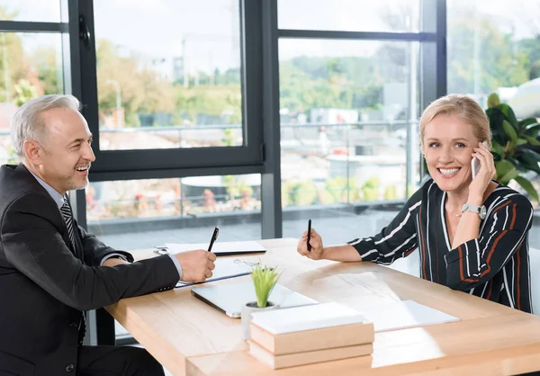 Business colleagues working together — Stock Photo, Image