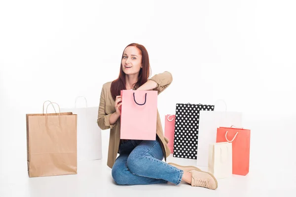 Vrouw met boodschappentassen — Gratis stockfoto