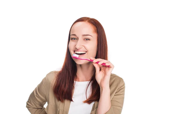 Mujer cepillarse los dientes — Foto de Stock