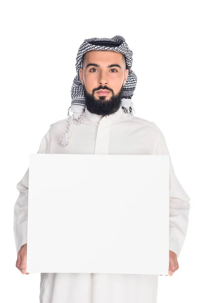 Homem muçulmano segurando placa em branco — Fotografia de Stock