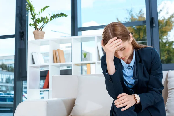 Depressed businesswoman — Stock Photo, Image
