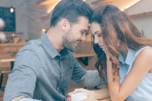 Couple on romantic date — Stock Photo, Image