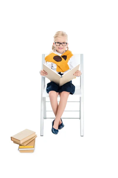 Child reading book — Stock Photo, Image
