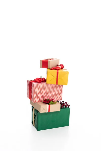 Stapel kerstcadeautjes — Stockfoto