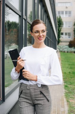 iş kadını holding Pano