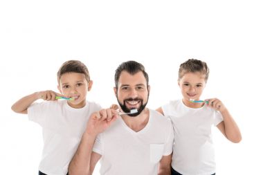 Diş fırçalama aile