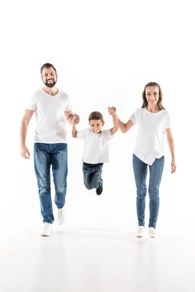 Eltern und Sohn halten Händchen — Stockfoto