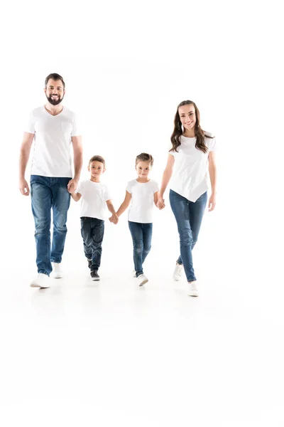 Familie hält Händchen — Stockfoto