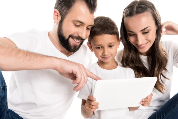 Dijital tablet ile aile — Stok fotoğraf