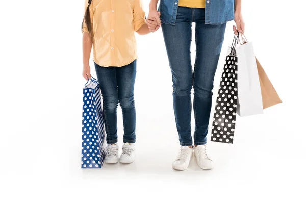 Anya és lánya a bevásárló szatyrok — Stock Fotó