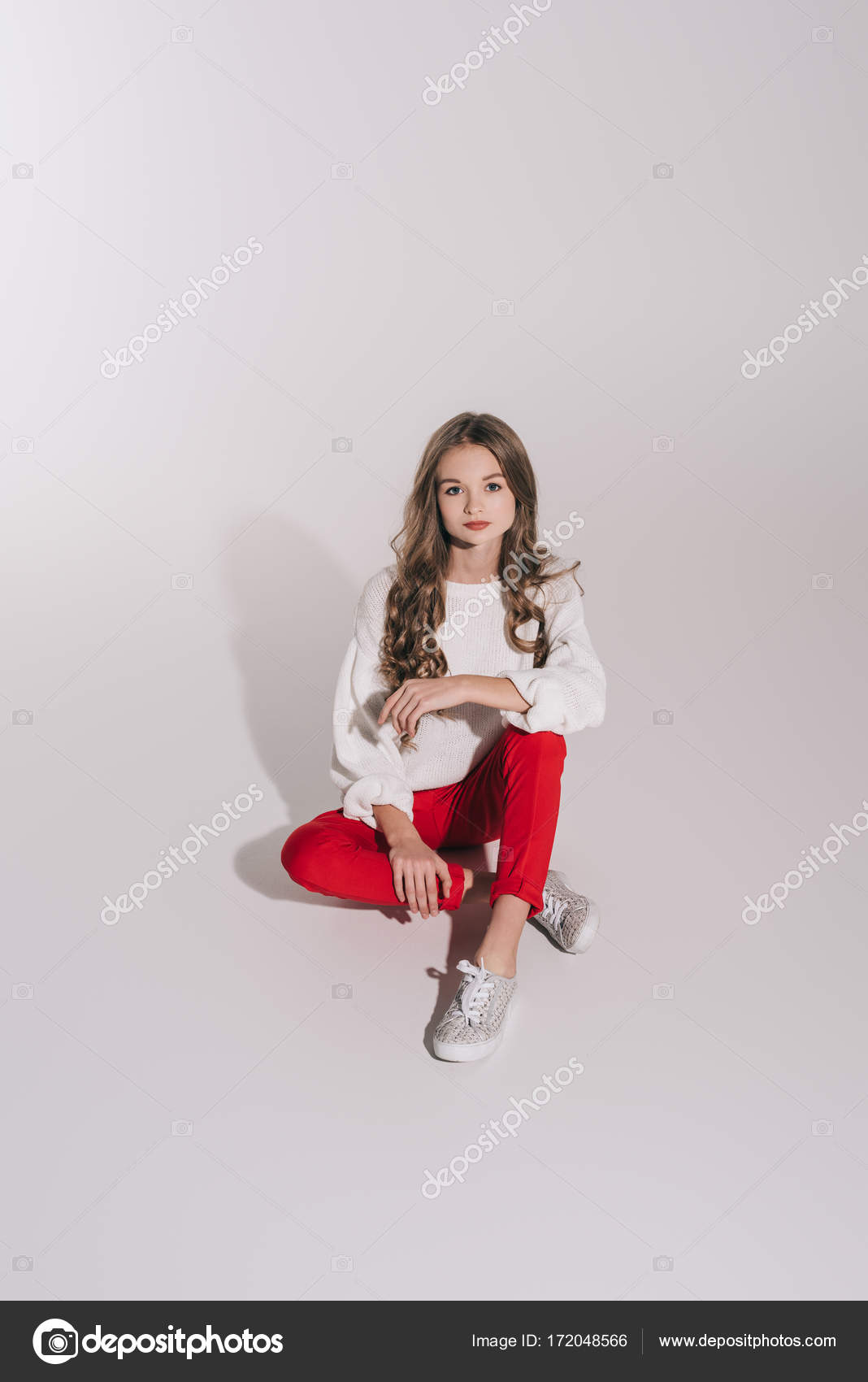 Beautiful teenage girl — Stock Photo © IgorVetushko #172048566