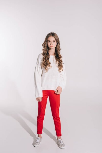 красивая девочка-подросток
